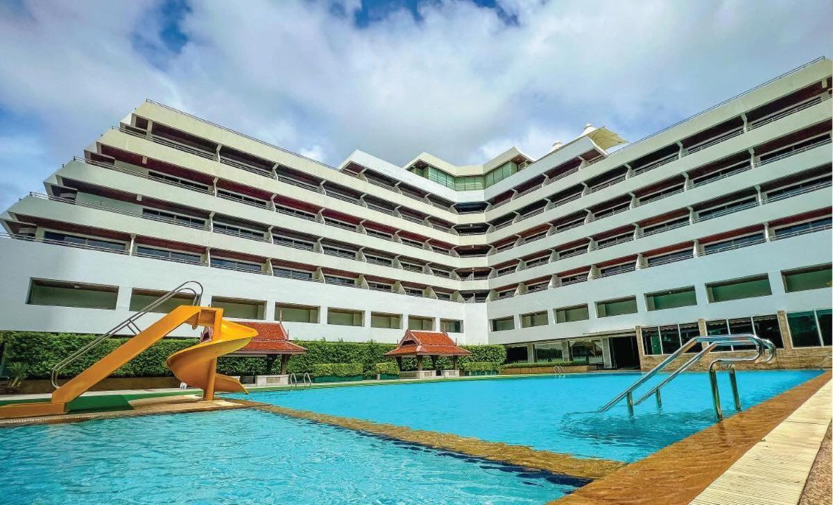 Patong Resort Hotel - Sha Extra Plus Exterior foto